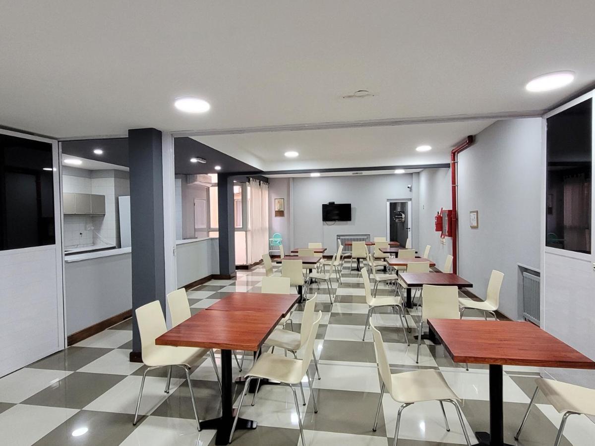 Hotel Aatrac Buenos Aires Exteriör bild